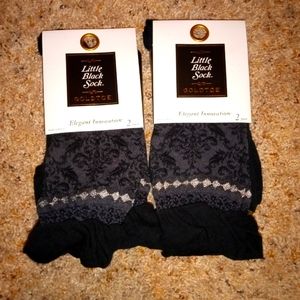 ***SOLD*** NWT gold toe little black socks